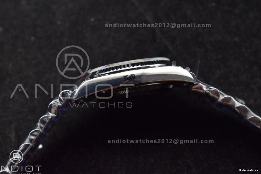 vr3255 Light V5 Best Weight) Steel on Bracelet Dial QF 689 36 DayDate 904L Blue SS President Edition EyeCatching (Gain Roman 0411